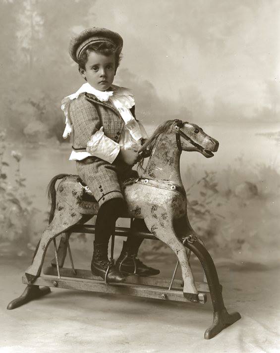 vintage-boy-on-hobby-horse